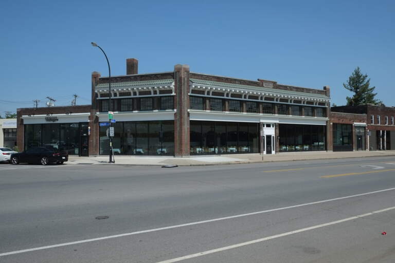 1786 Main St
